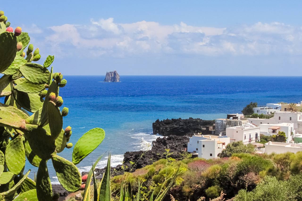 Vista sulla costa di Stromboli, B&B eolie
