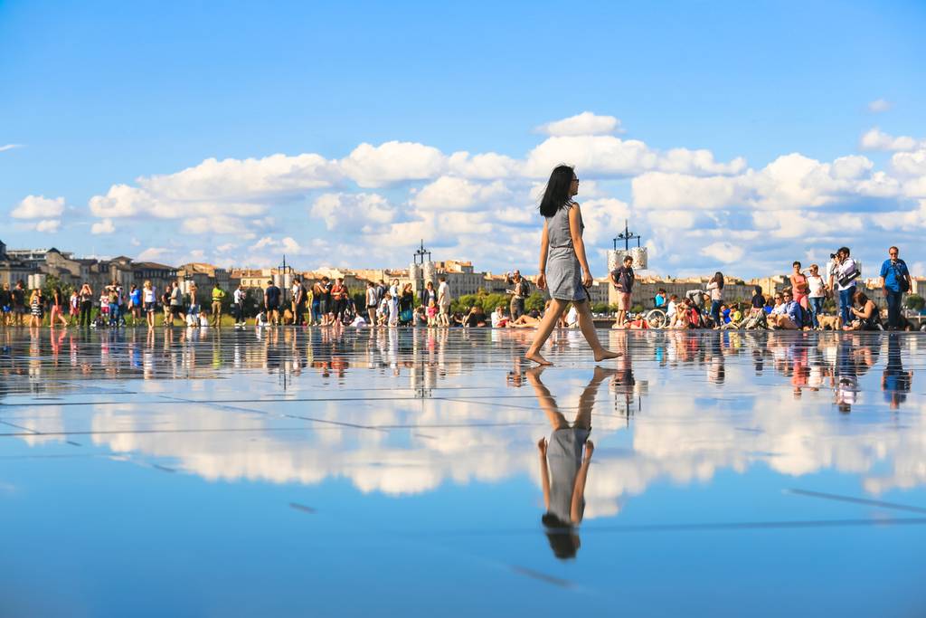 Bordeaux place bourse mirroir