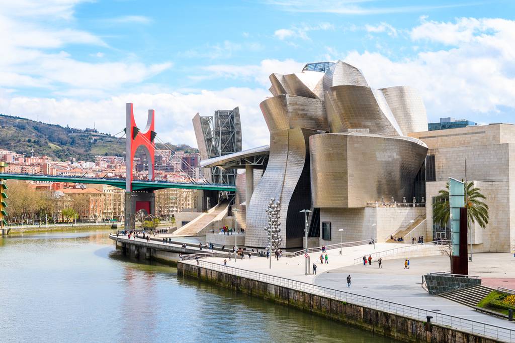Guggenheim en la ría de Bilbao