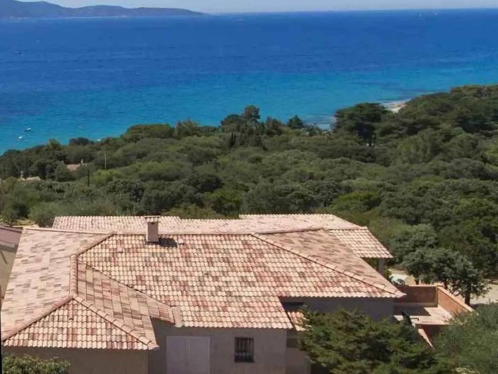 IT: Chambre d'hôtes in Corsica con vista sul mare turchese e pineta