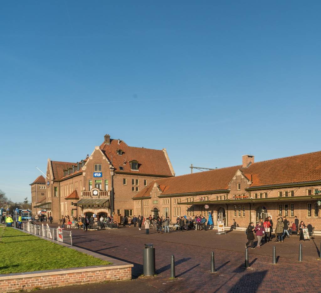 Dichtbij het station van Deventer