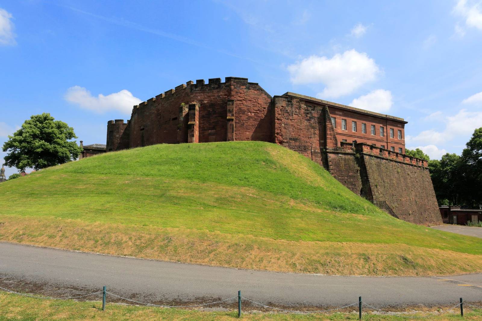 Stay in the centre for Chester’s main attractions