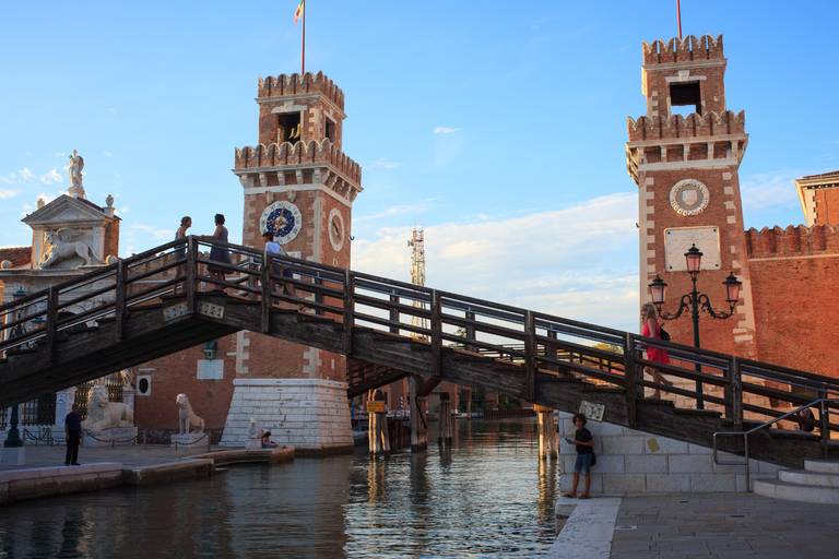 sestreiere castello con biennale di venezia e arsenale