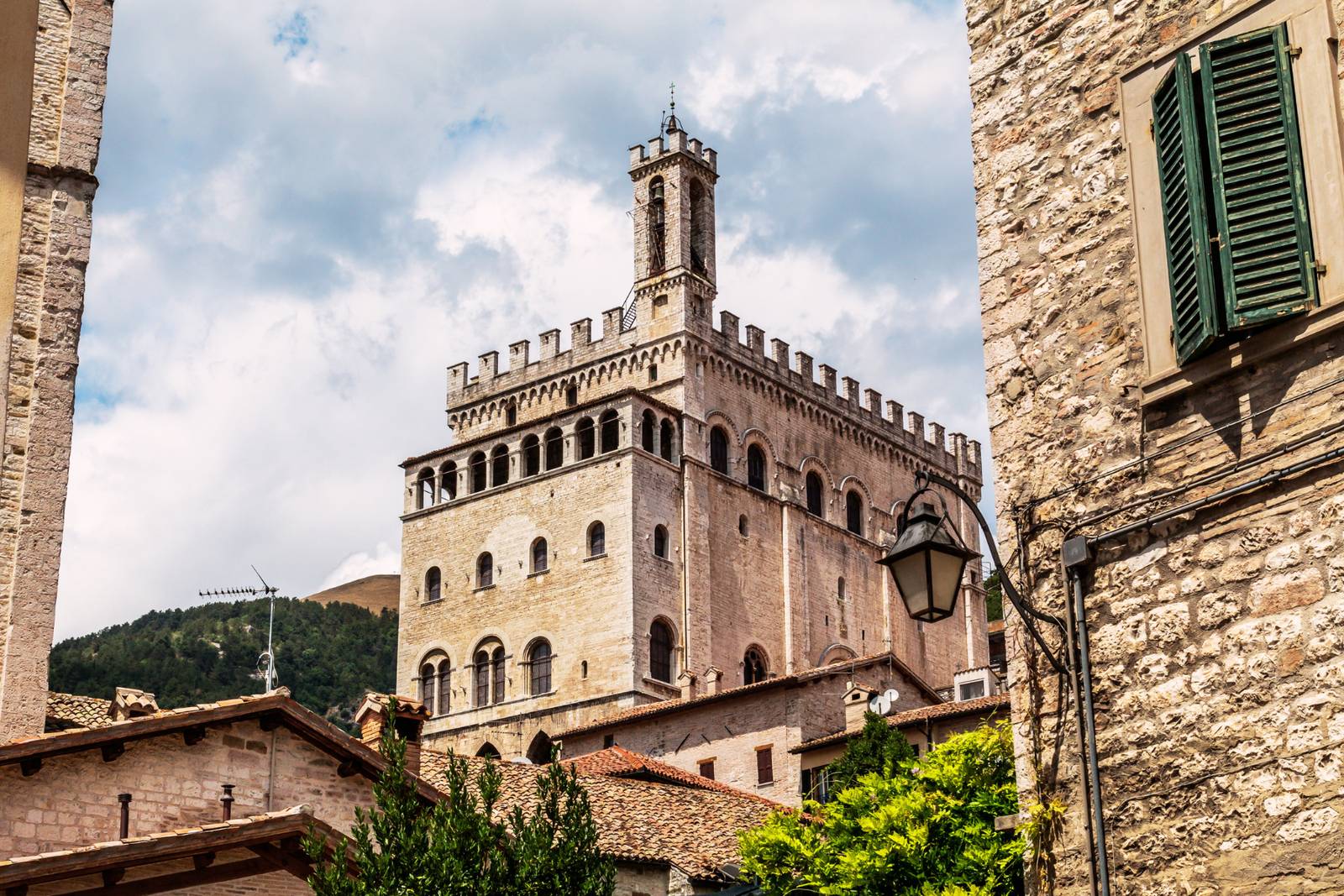 centro di Gubbio, borgo medievale umbro