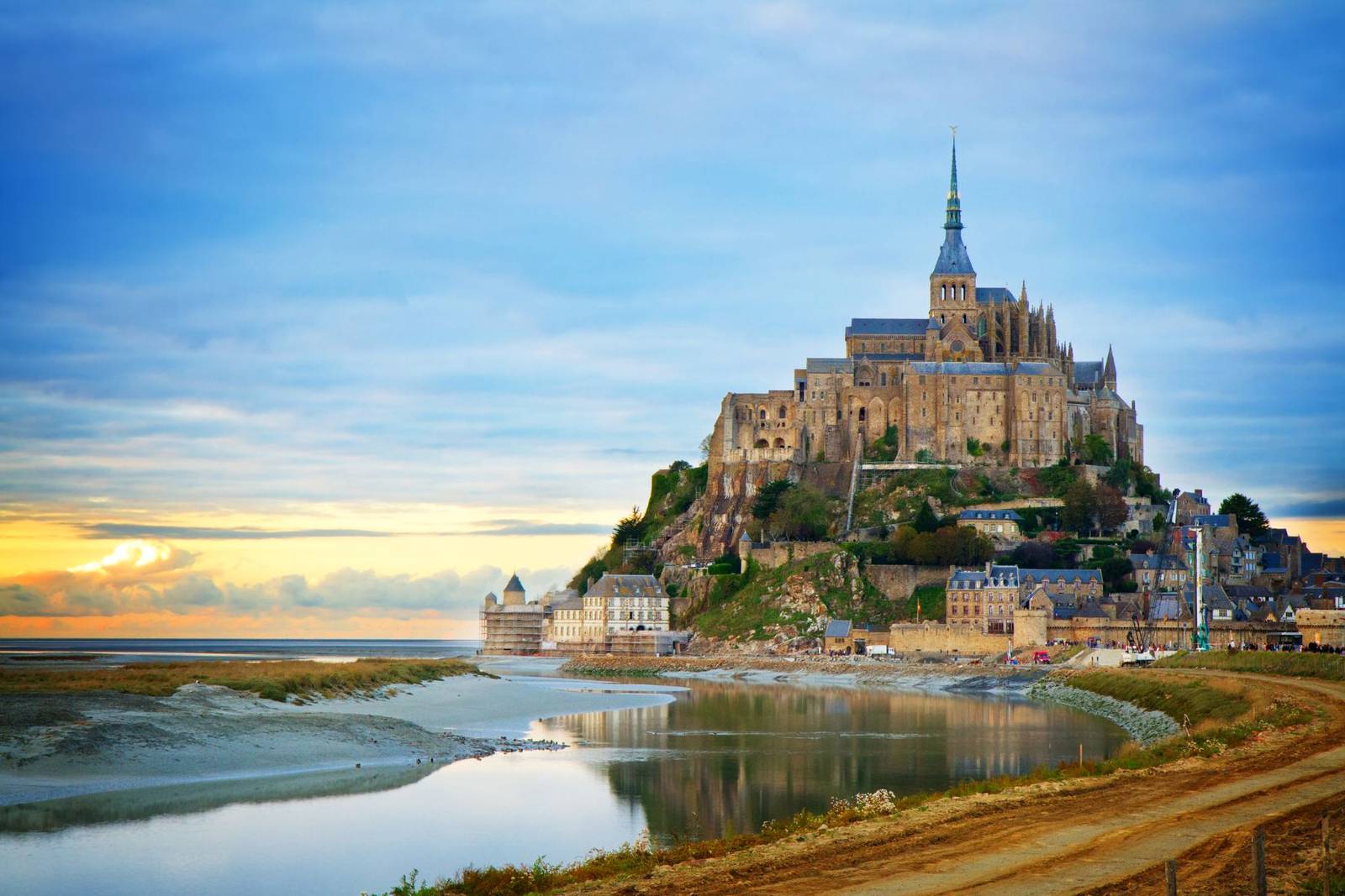 Mont saint michel in Normandia, itinerario tra B&B unici