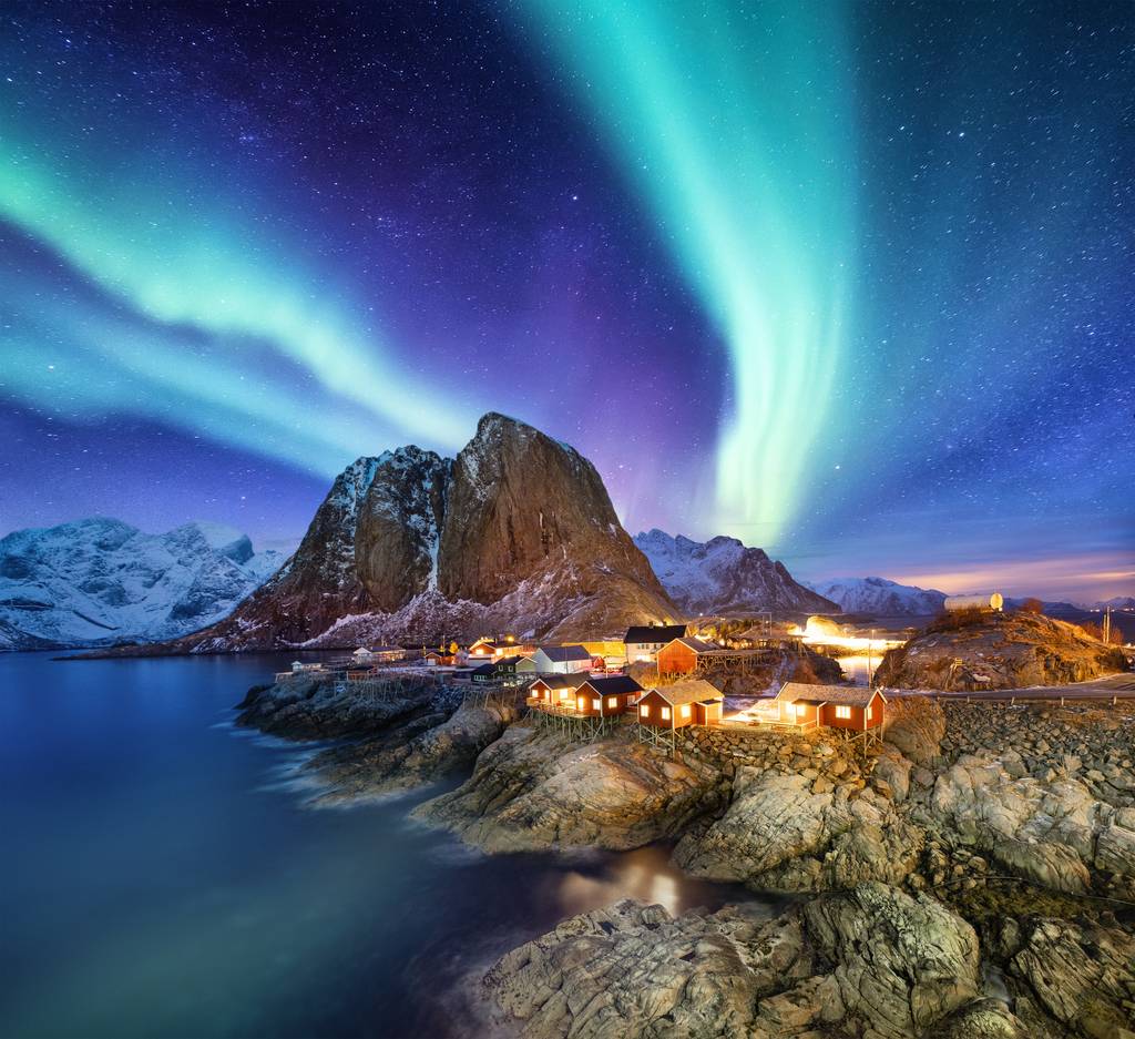 aurora boreale a reine in norvegia