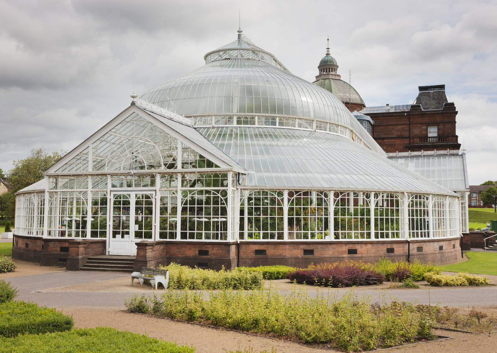 visit Glasgow botanic garden