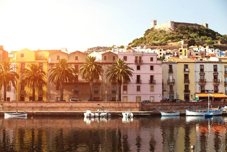 Borgo sul mare di Bosa