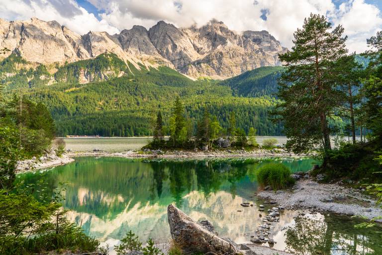 Blick auf Eibsee und Zugspitze