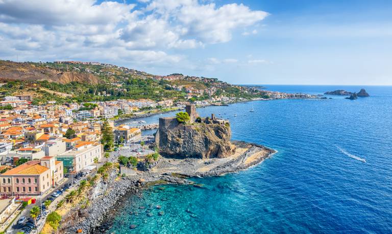 Borgo di mare acitrezza