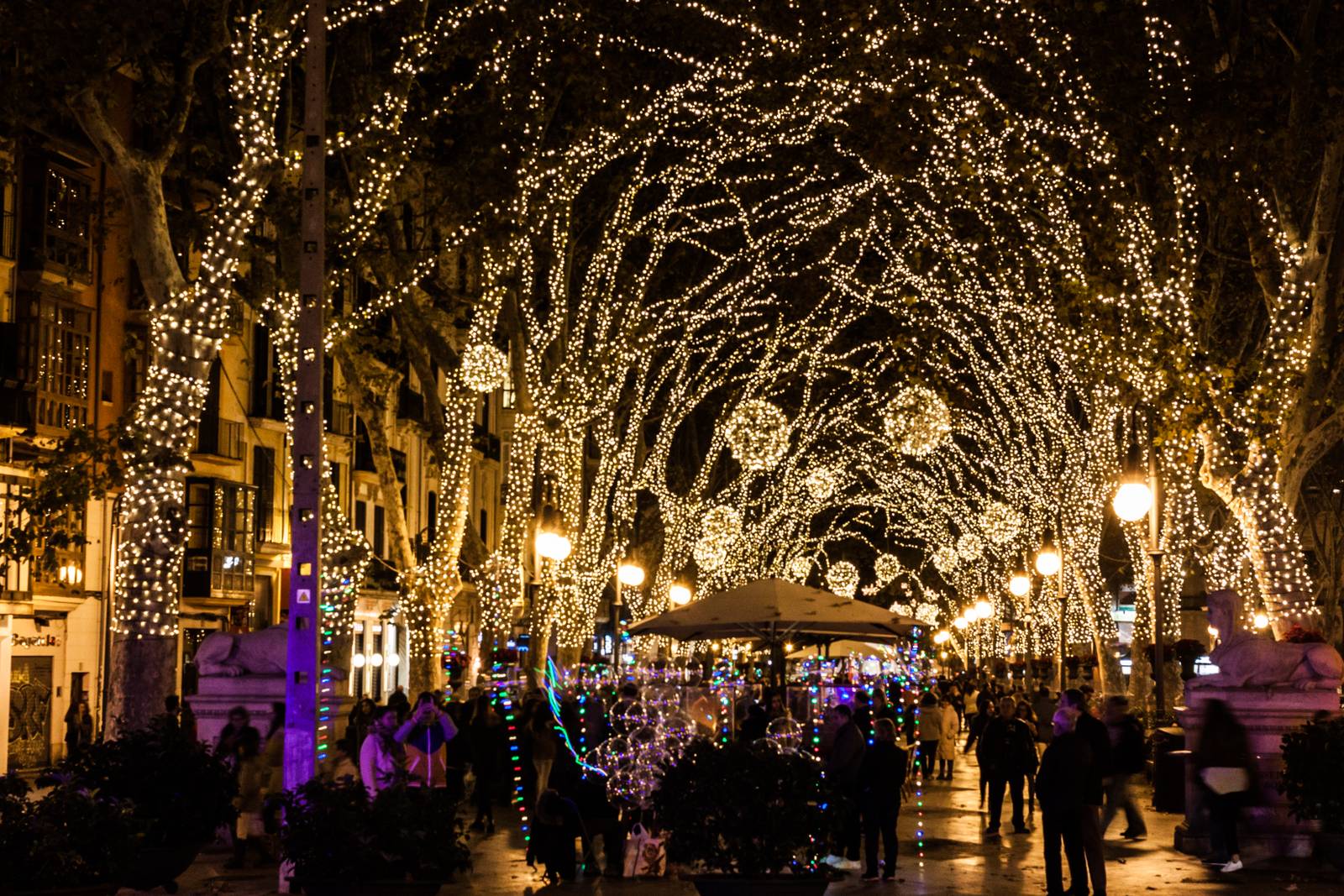 Luces de Navidad en fin de año en Mallorca