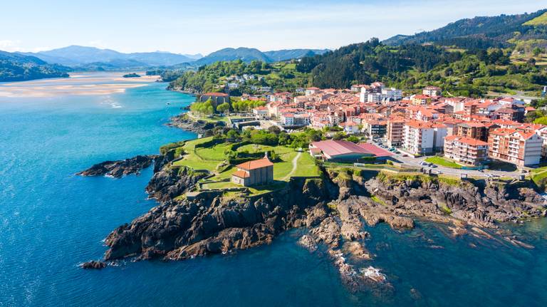 vista aerea del mar en Mundaka