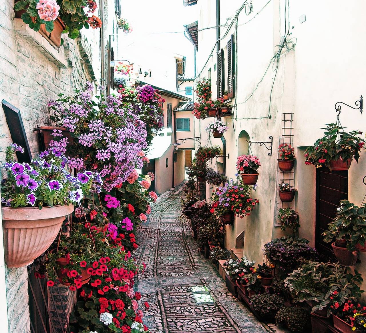 Borgo di Spello in primavera