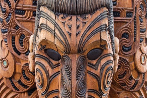 maori carving in rotorua new zealand