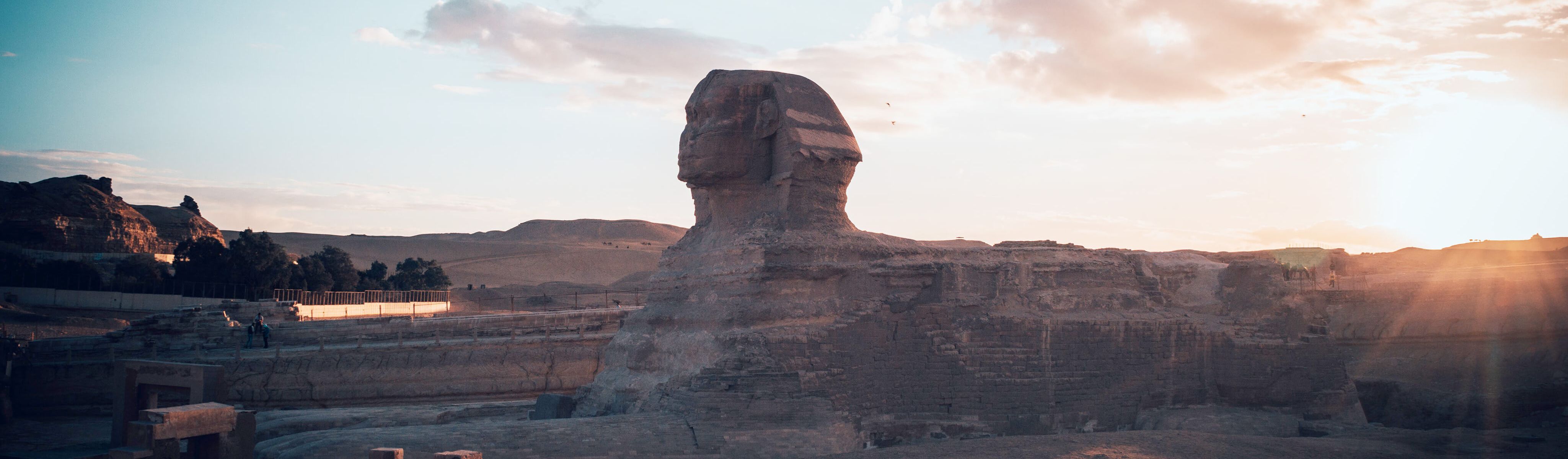 the sphinx in egypt at sunset