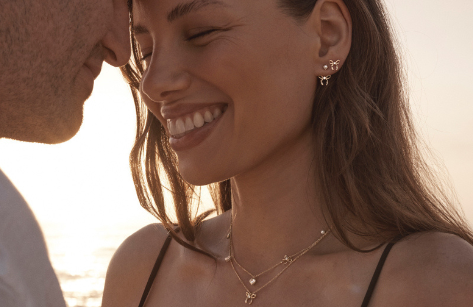 By Charlotte | Close Your Eyes