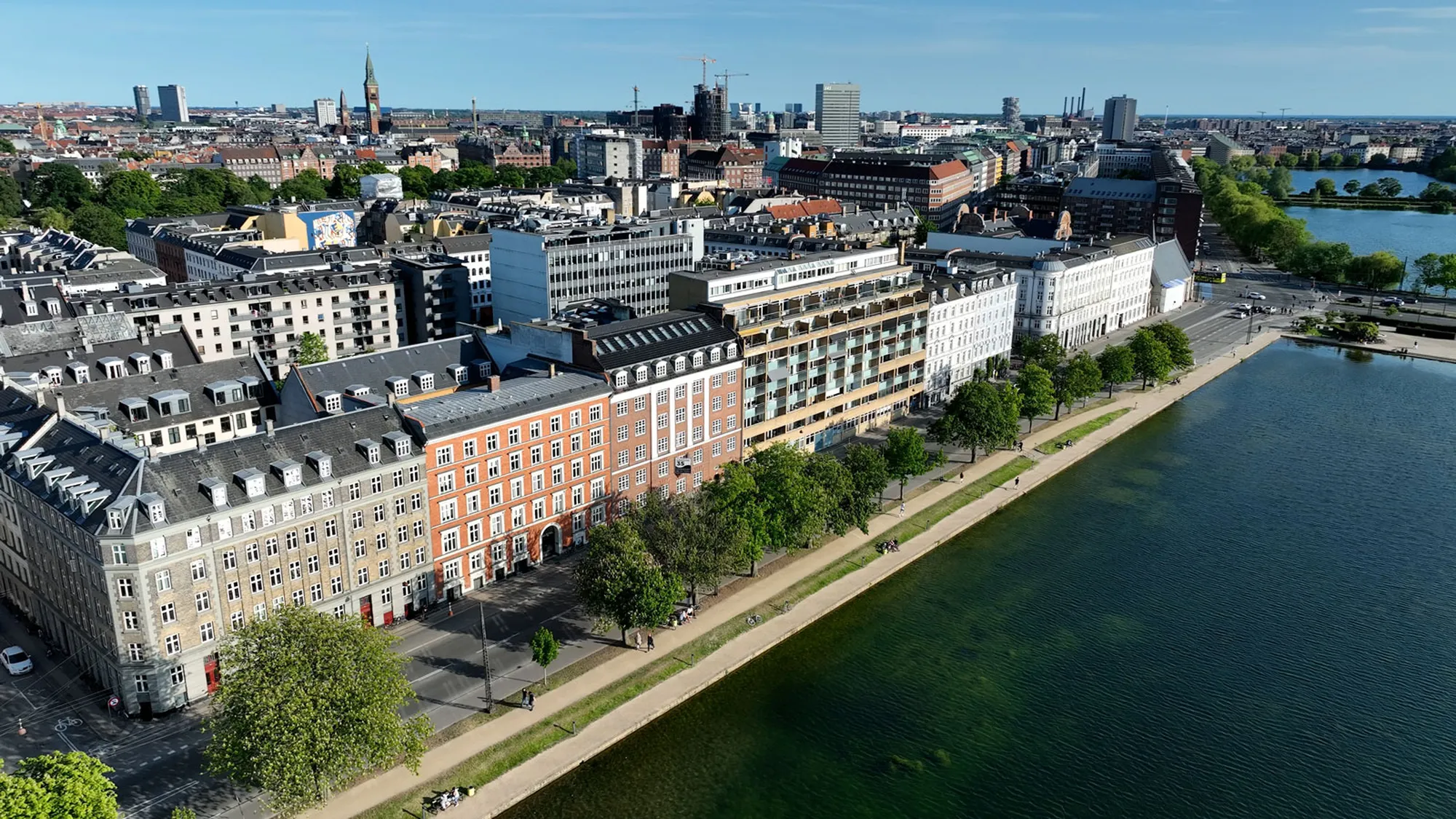Fra gammel etageejendom til topmoderne erhvervsbyggeri