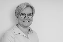 Yvonne Hviid