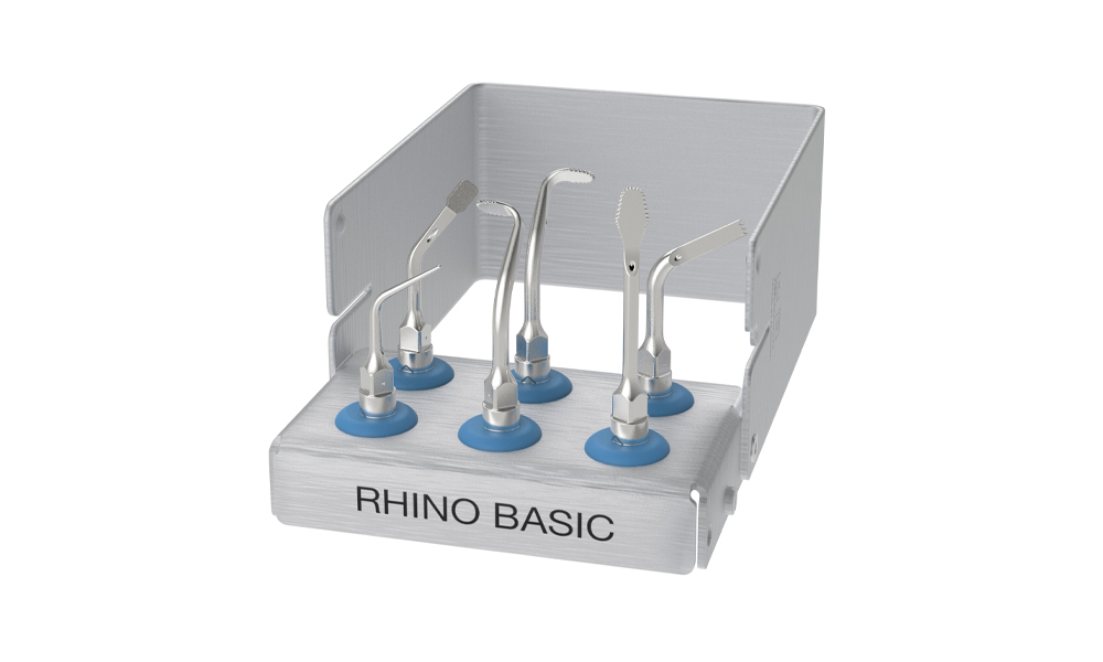 The new Rhino Basic instrument set, with tips, in front of a white background.