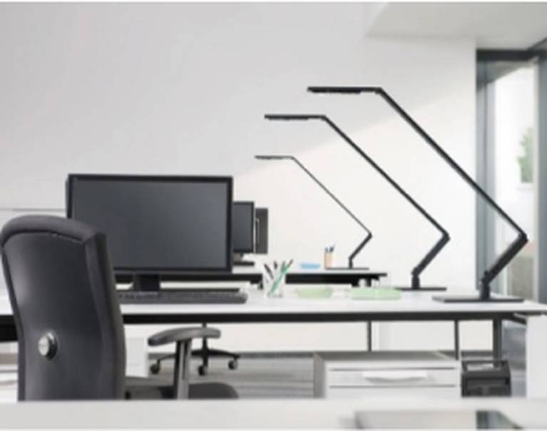 Lampes pour postes de travail & bureaux | Luminaire.fr