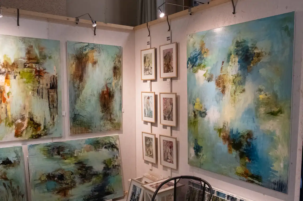 Billede fra eventyrlig kunst 2023 - kunstmesse på Nordfyn i Danmark