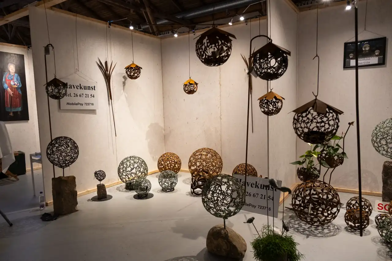 Eventyrlig kunst 2024 i Bogense