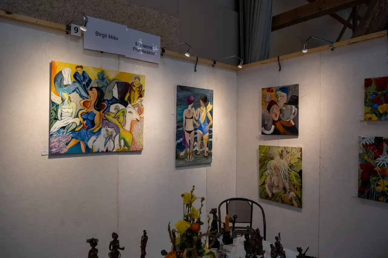 Billede fra eventyrlig kunst 2023 - kunstmesse på Nordfyn i Danmark