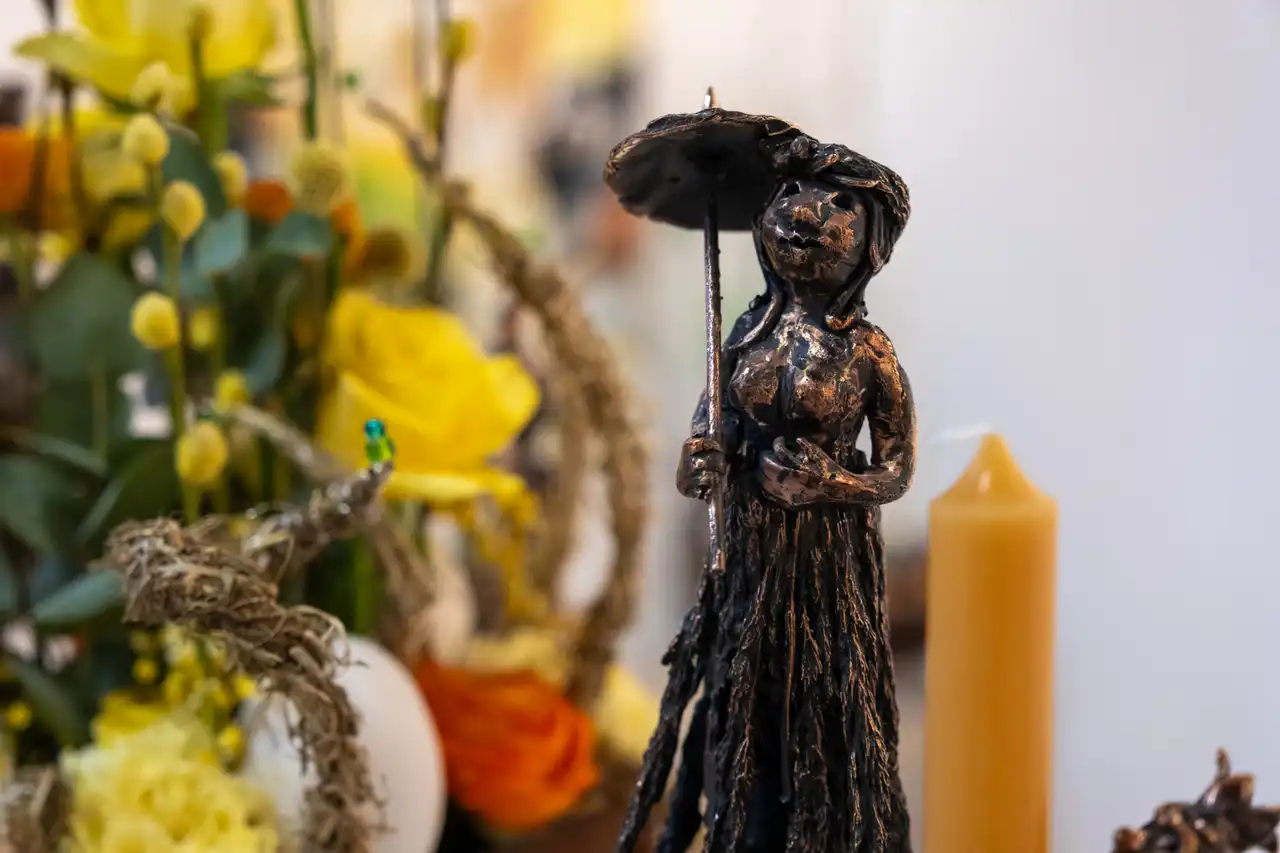Billede fra eventyrlig kunst 2023 - kunstmesse på Nordfyn i Danmark