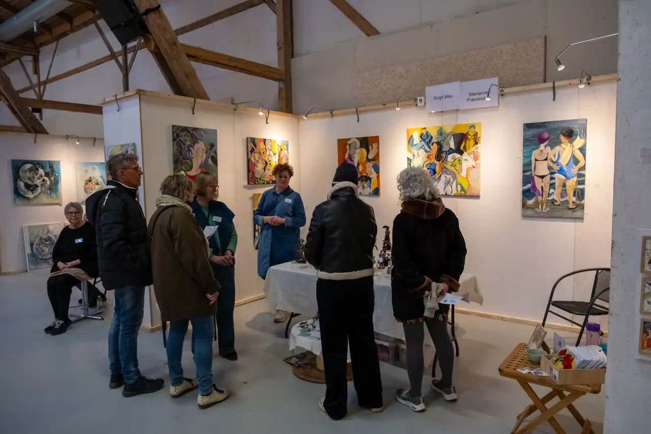 Billede fra eventyrlig kunst 2023 - kunstmesse på Nordfyn i Danmark