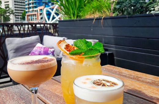 More Time to Sip at Plus 5