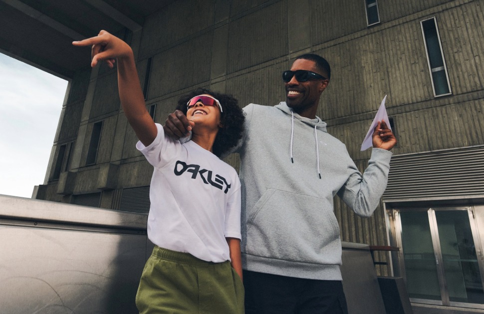 Oakley : Time to level up your look with bold eyewear