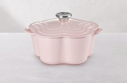 Le Creuset | Celebrate Mother's Day Prize Draw