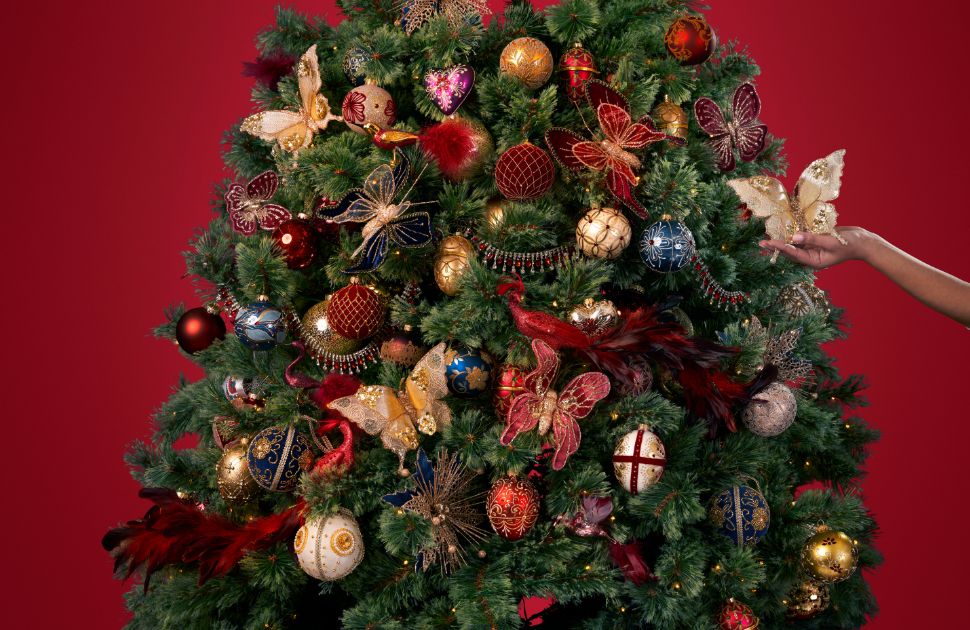David Jones | Style The Perfect Christmas Tree