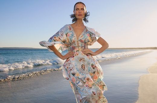 Camilla | The Invisible Threads