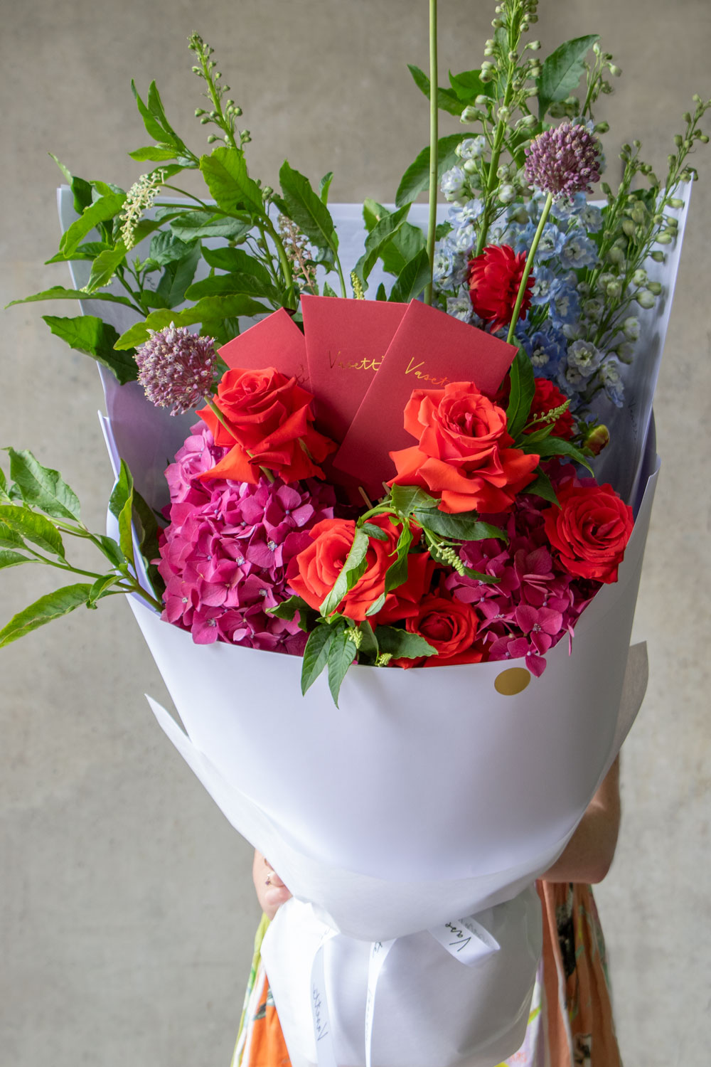 Flowers Vasette | Complimentary Red Envelopes 