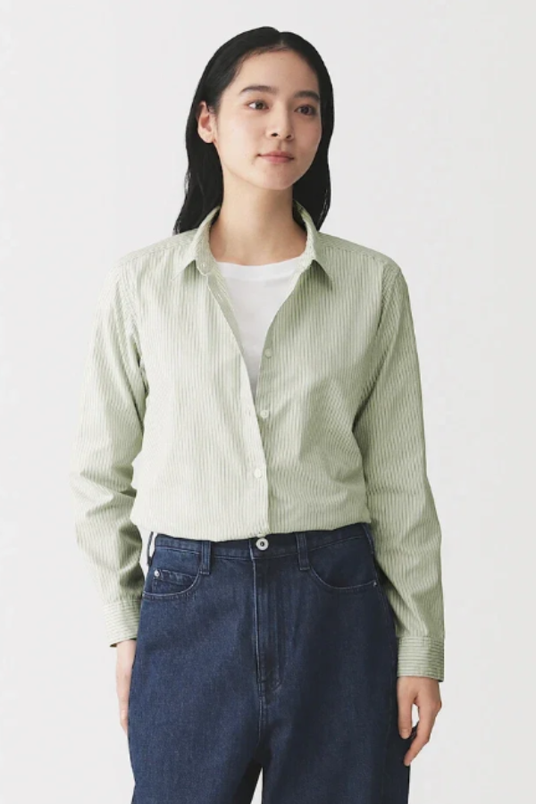 Stay comfortable and polished with this 100% organic cotton long-sleeve shirt. Made from soft, lightly brushed broadcloth, it features a classic button-down collar and curved hem for versatile styling, whether worn casually, professionally, or layered.