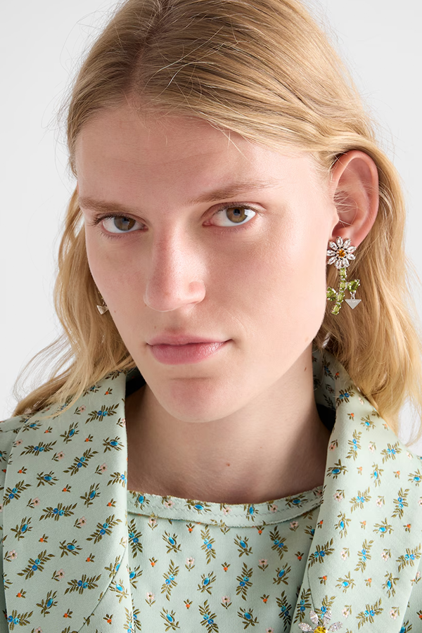 Metal earrings with crystals