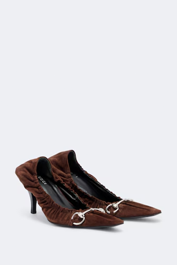 Gucci Primavera establishes a new vocabulary of silhouettes, textures, and materials, merging innovation with a grounded vision. T