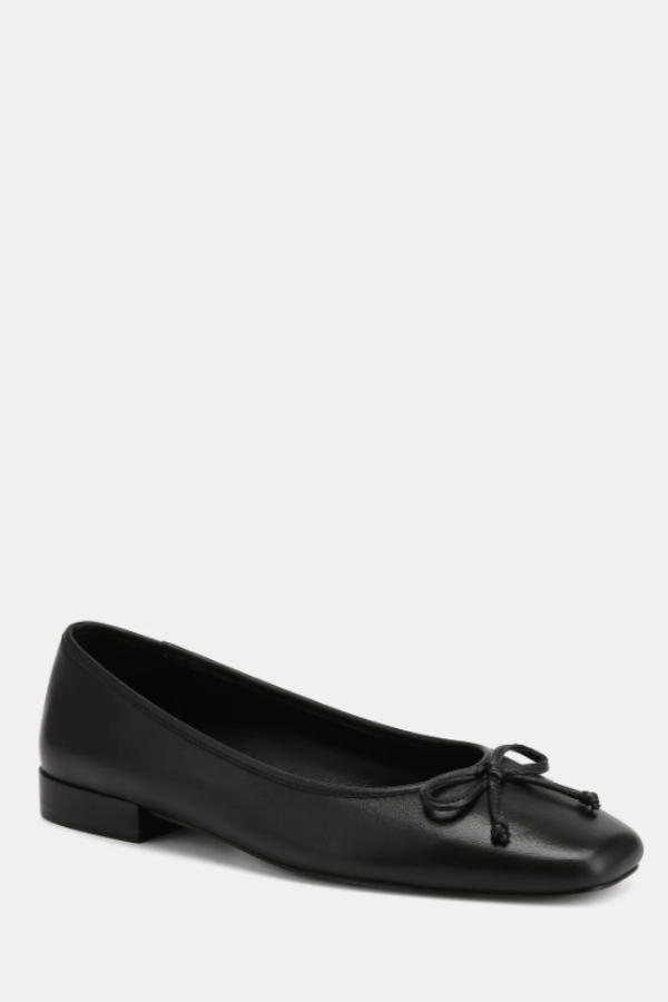 An absolute essential for the fashion-obsessed. Armenia is sure to slide into your shoe-drobe with ease, thanks to a premium leather upper, built in padding and the chicest squared toe silhouette.