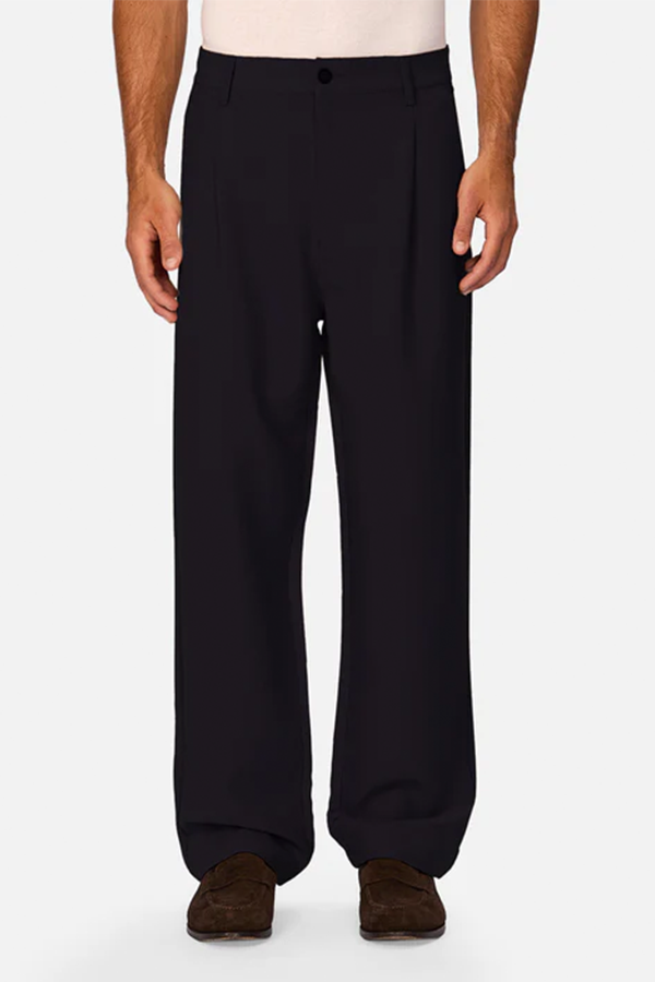 The Lightweight Classic Lusso Pant - Navy