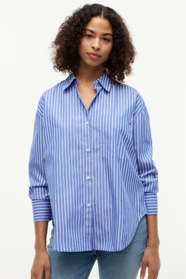 Look out for matching items to create a perfectly put-together look. Channel a laid-back vibe on summery days with this oversized shirt, made from lightweight pure cotton poplin with a classic stripe pattern.