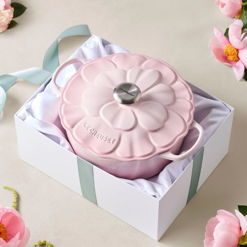 Cast Iron Petal Round Casserole