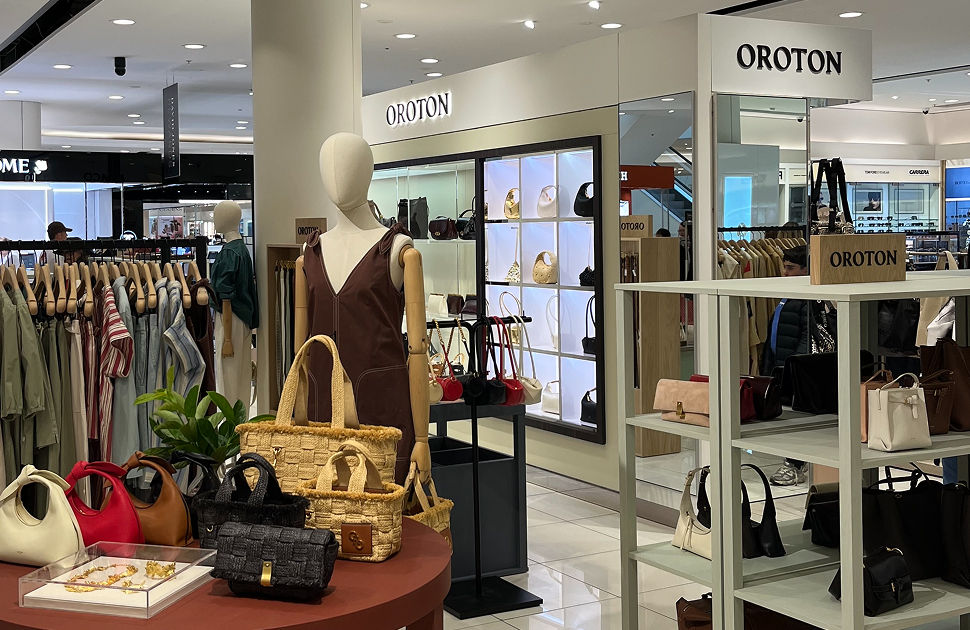 Oroton