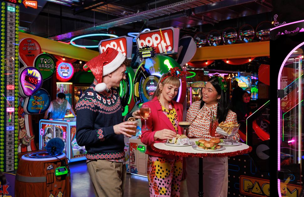 Archie Brothers | Light Up Your Christmas Party