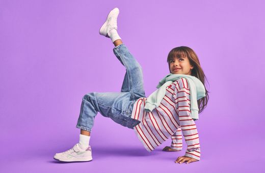 Shoes & Sox | Sneaker Flash Sale 