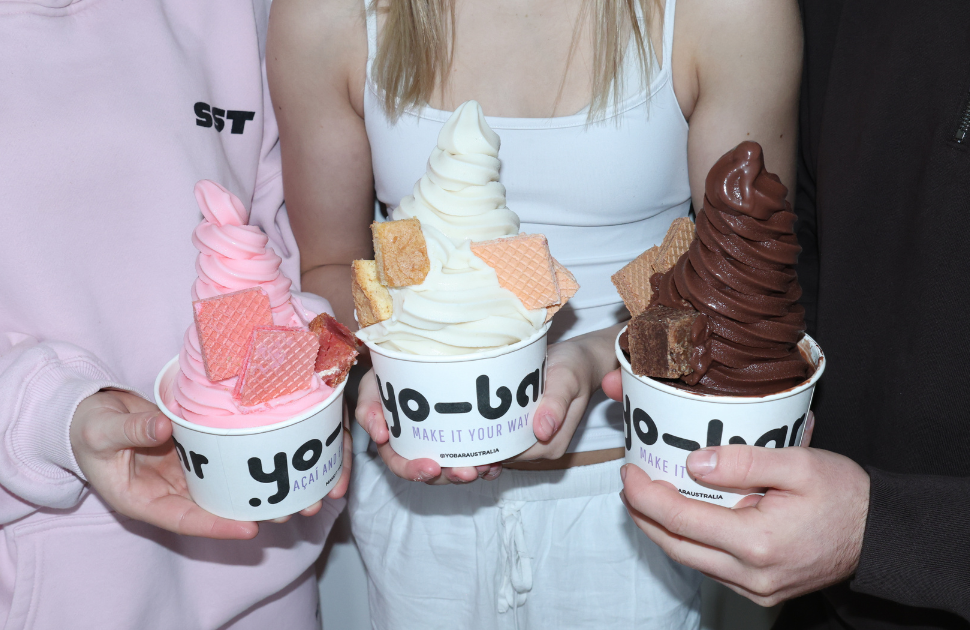 Yo-Bar | New Neapolitan Cookie Cake & Wafer Toppings