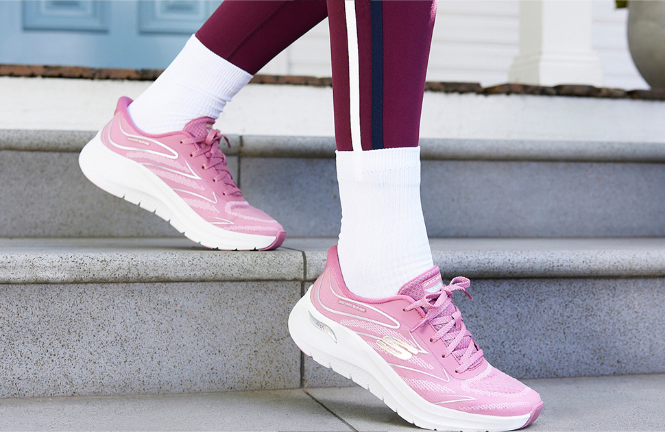 Skechers
