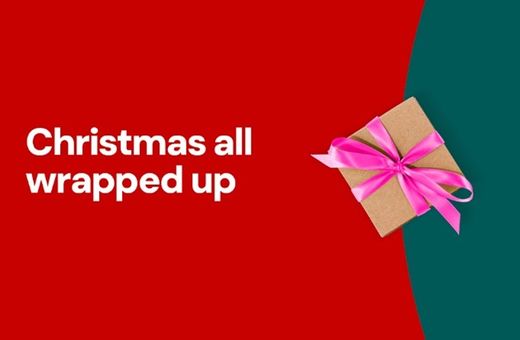 Christmas gift wrapping 2025