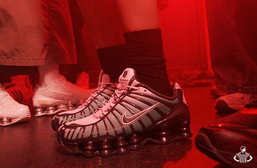 Foot Locker Black Friday Mega Sale: Up to 70% Off + Take a Further 30% Off!