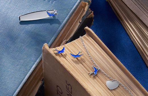 Wallace Bishop Jewellers Chosen For Love, Treasured For A Lifetime - The Bluebird Of Happiness